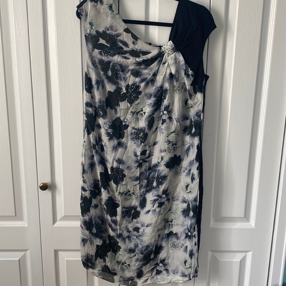 New Black grey floral dress, magashoni size 14